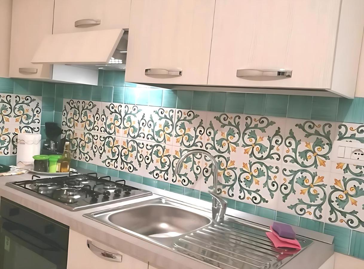 Casa Vacanza "Nonna Matilde" A Meta Di Sorrento, 600Mt Dal Mare, Casa Per 4 المظهر الخارجي الصورة