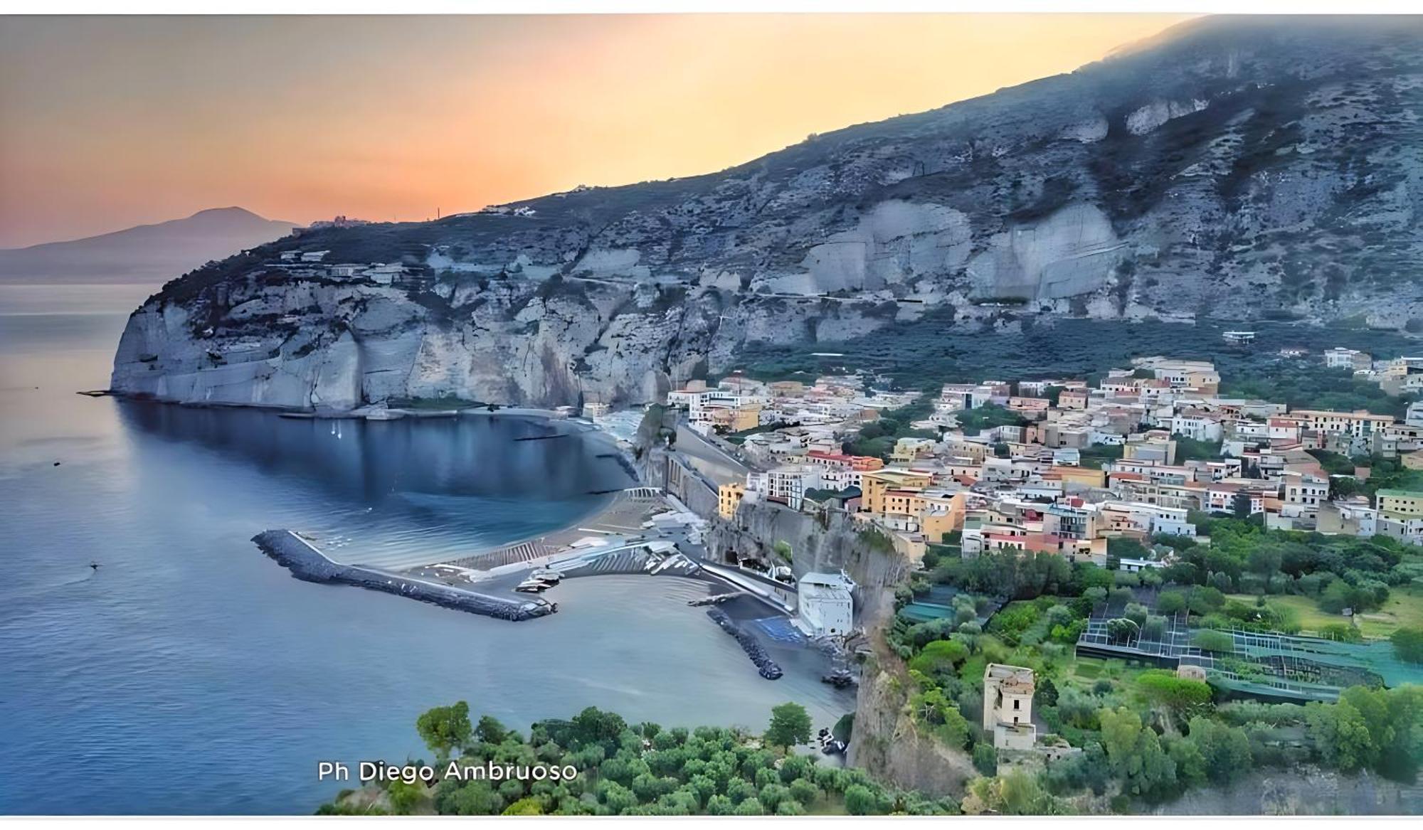 Casa Vacanza "Nonna Matilde" A Meta Di Sorrento, 600Mt Dal Mare, Casa Per 4 المظهر الخارجي الصورة